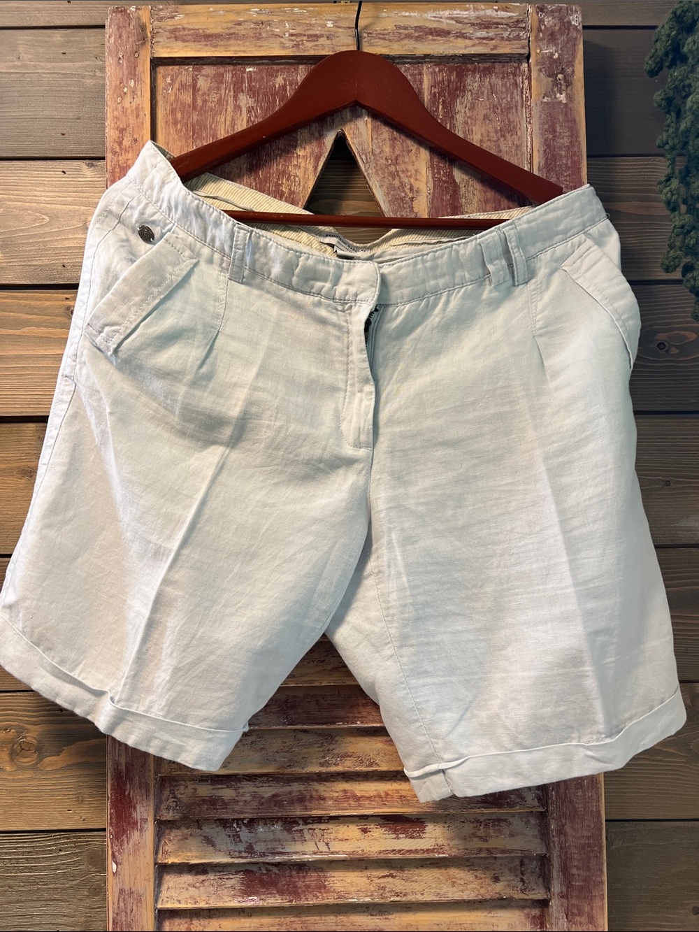 Katherine Barclay Light Blue Women's Linen-Blend Shorts